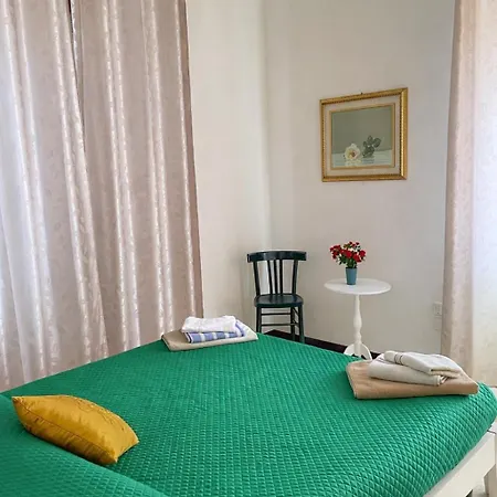 Andrew's House Holiday home *